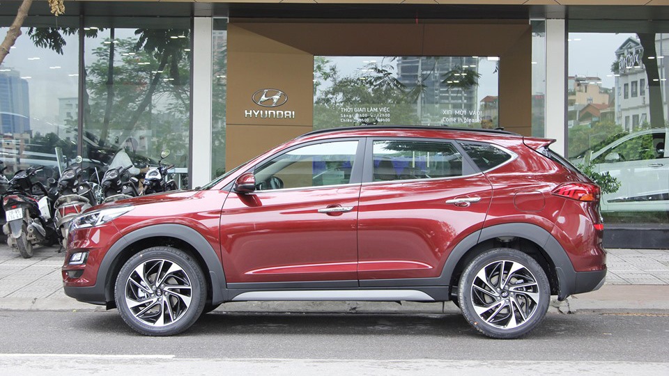 Hyundai Tucson FL động cơ 1.6L